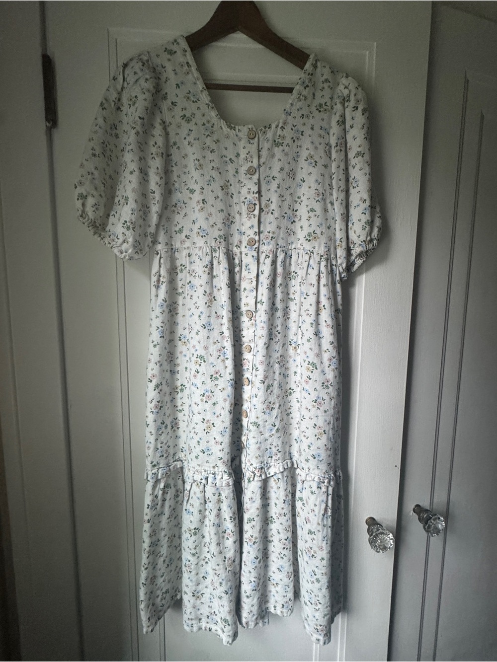 notPERFECTLINEN White Floral Button-Front Midi Dress